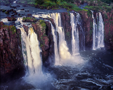 BR-LA-009         A Few Waterfalls, Iguazu Falls, Paraná, Brazil